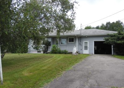 Absolute Real Estate, New/Like New – Machinery, Equipment and Power Tools, Peavey Electric Guitars/Equipment and Misc. Musical Instruments, Antiques and Personal Property Auction on September 9 in Binghamton, NY